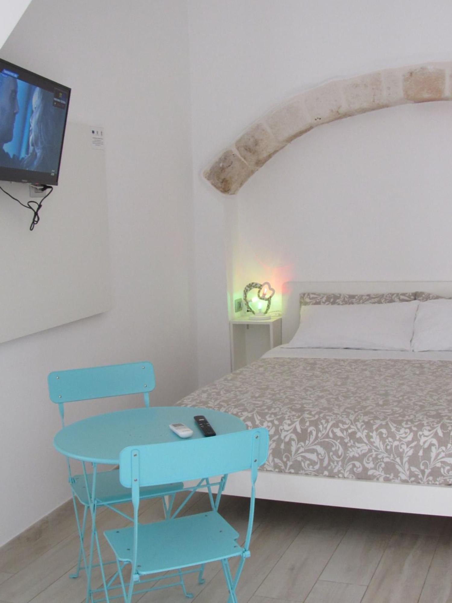 Vicolo Fiorito B&B Polignano a Mare Bagian luar foto