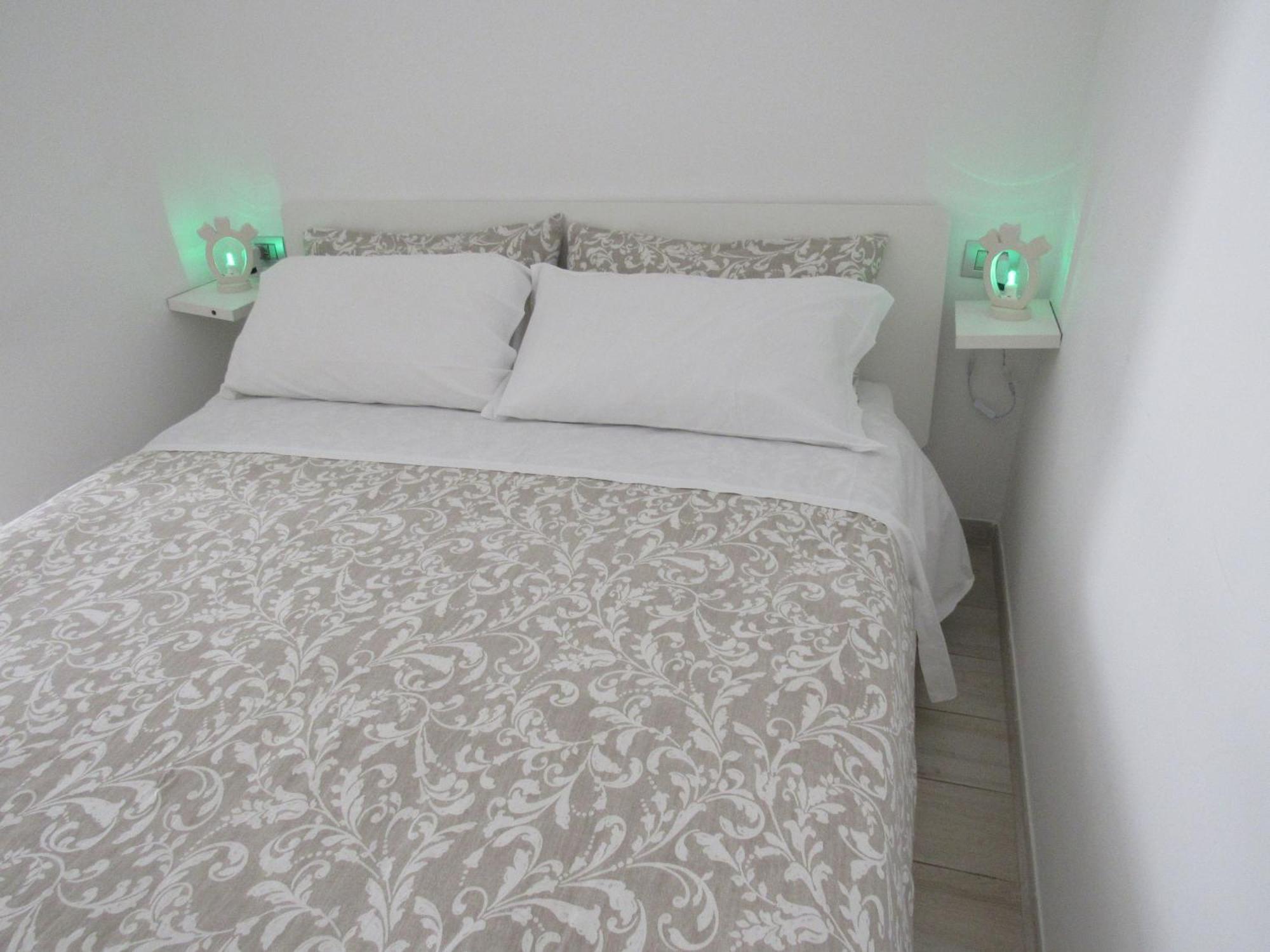 Vicolo Fiorito B&B Polignano a Mare Bagian luar foto